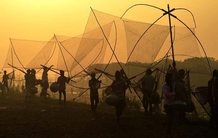 Bangladeshi fishermen