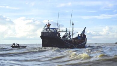 fishing_trawler_in_bangladesh marine fish bangladesh