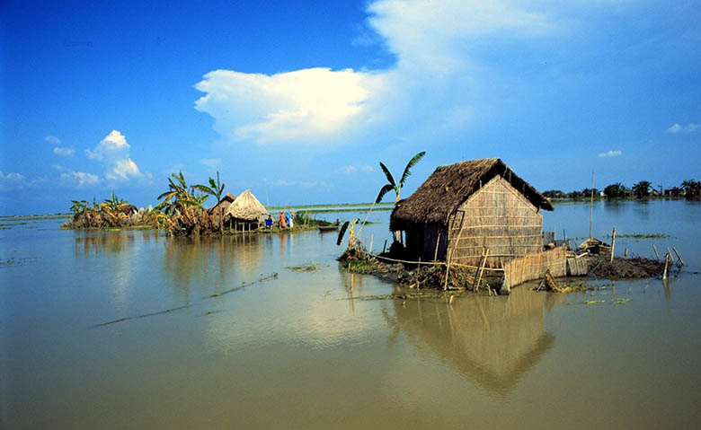 Bangladesh climate change caused severe issue to the coastal household