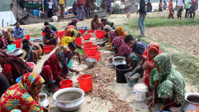 women rights climate change shrimp workers