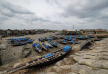 Fishermen of Sundarbans gathering for shelter