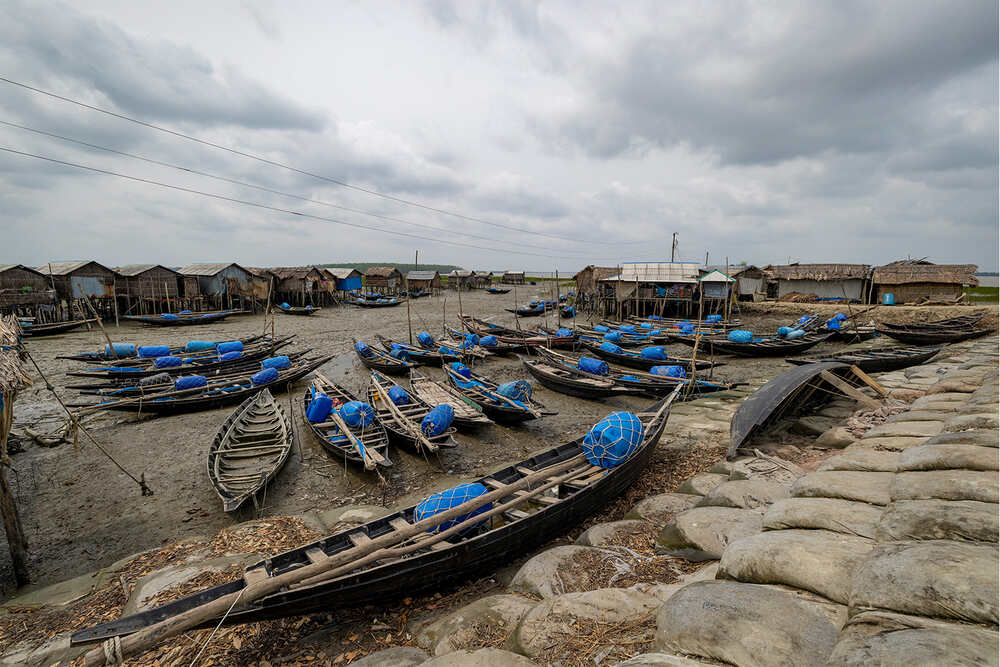 Fishermen of Sundarbans gathering for shelter